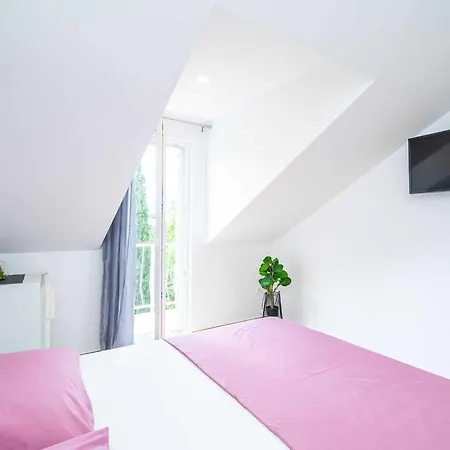 Apartament & Papa